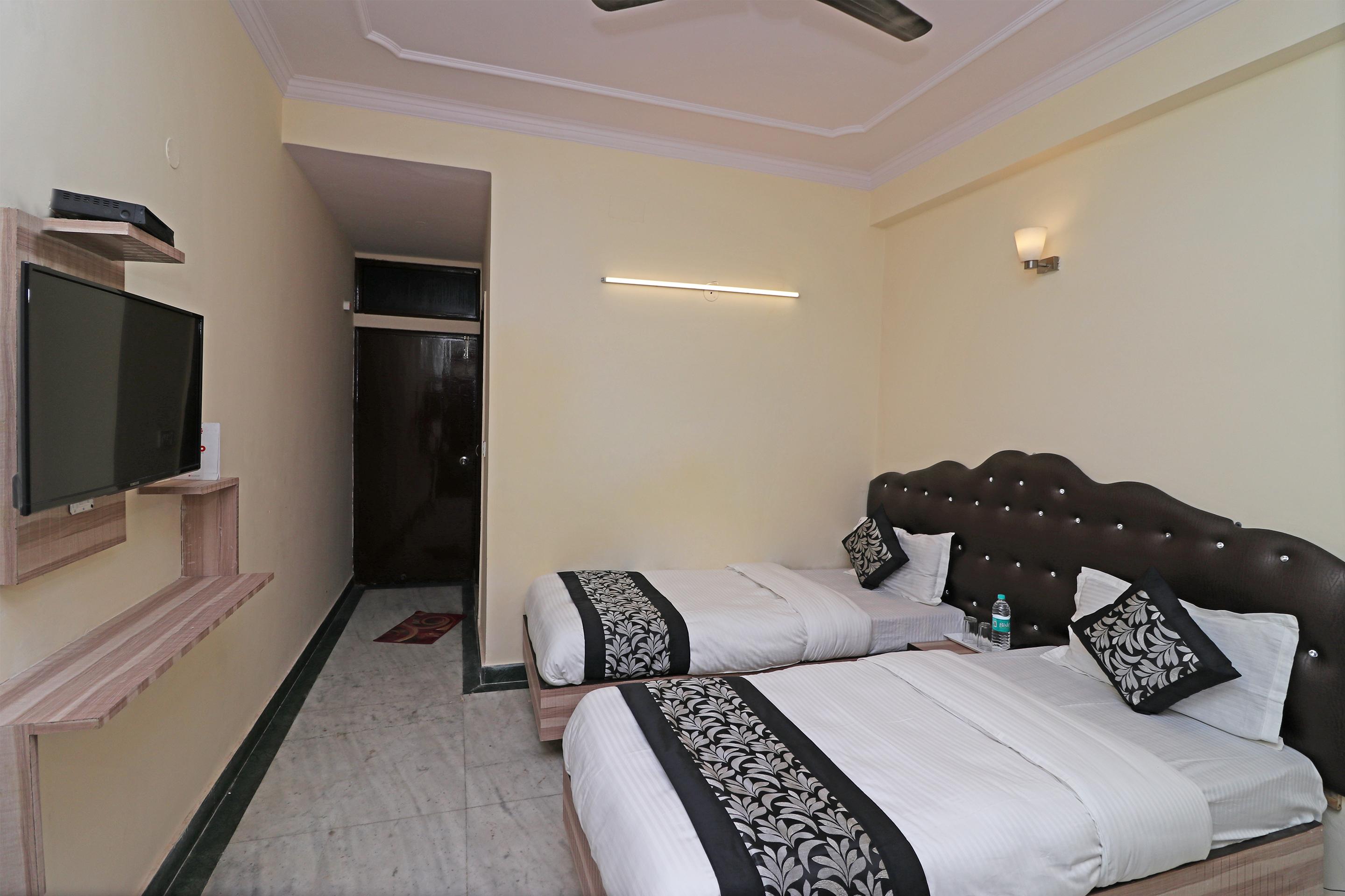 Adb Rooms Hotel Silver Shine ニューデリー エクステリア 写真