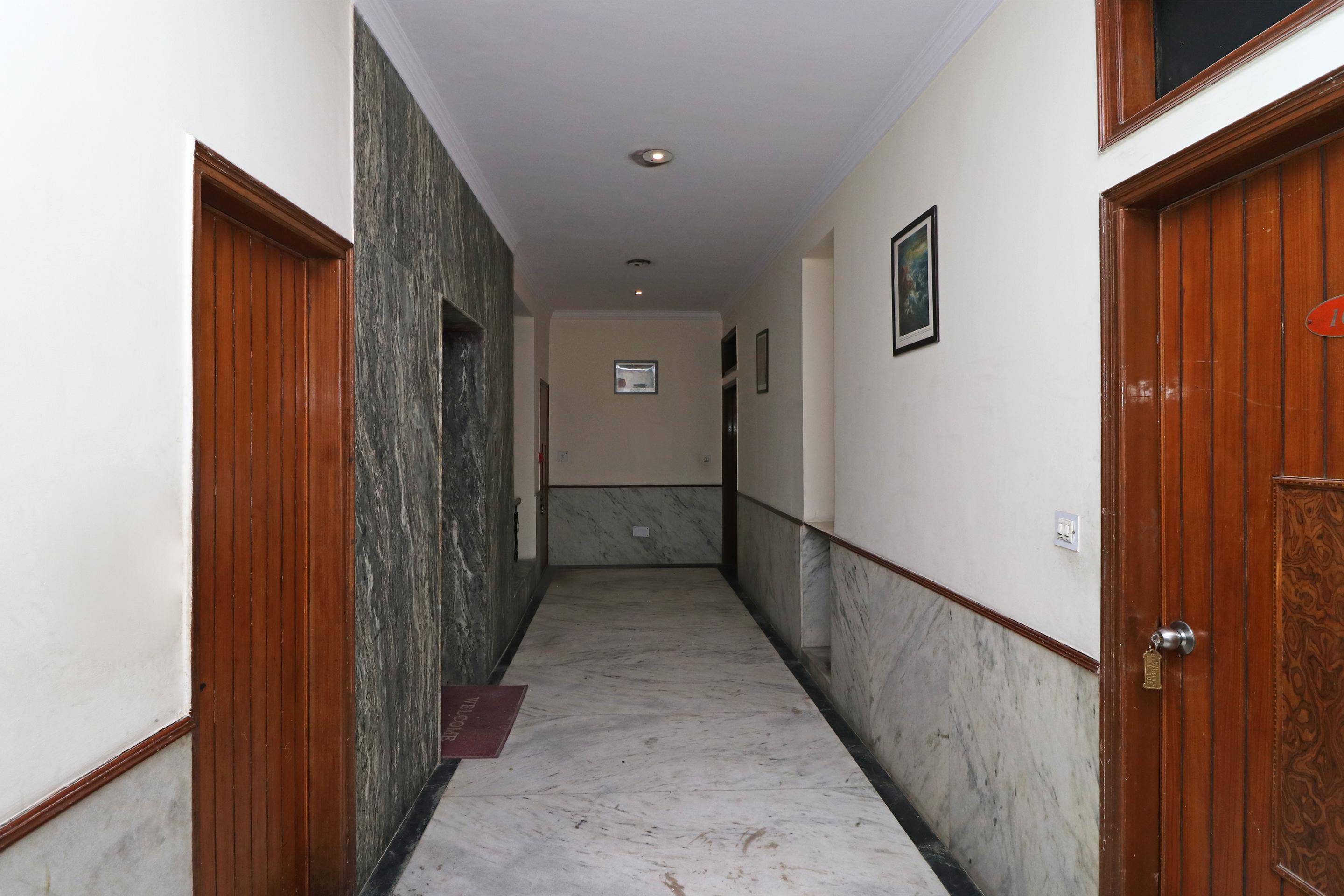 Adb Rooms Hotel Silver Shine ニューデリー エクステリア 写真